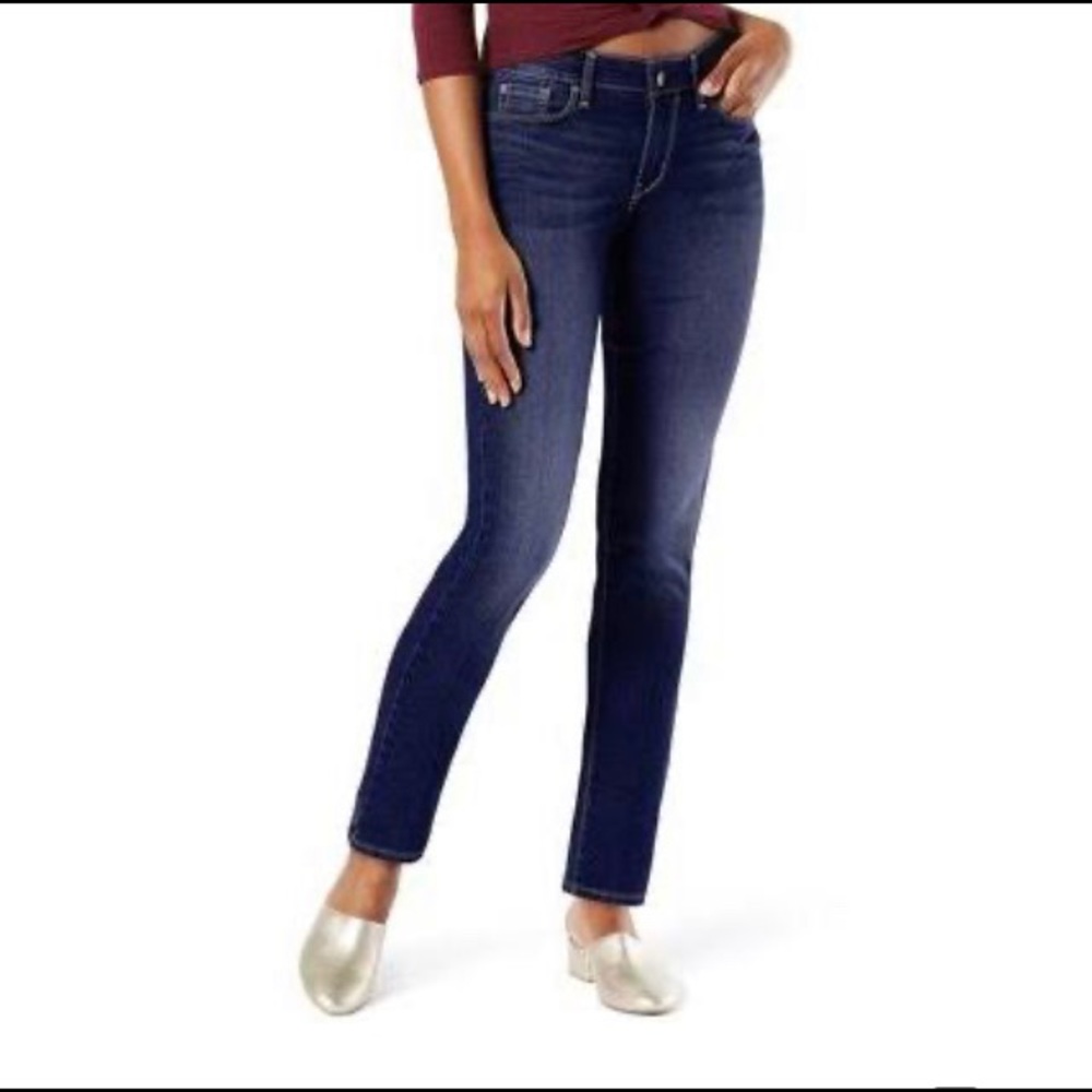 Signature Jeans by Levi Strauss